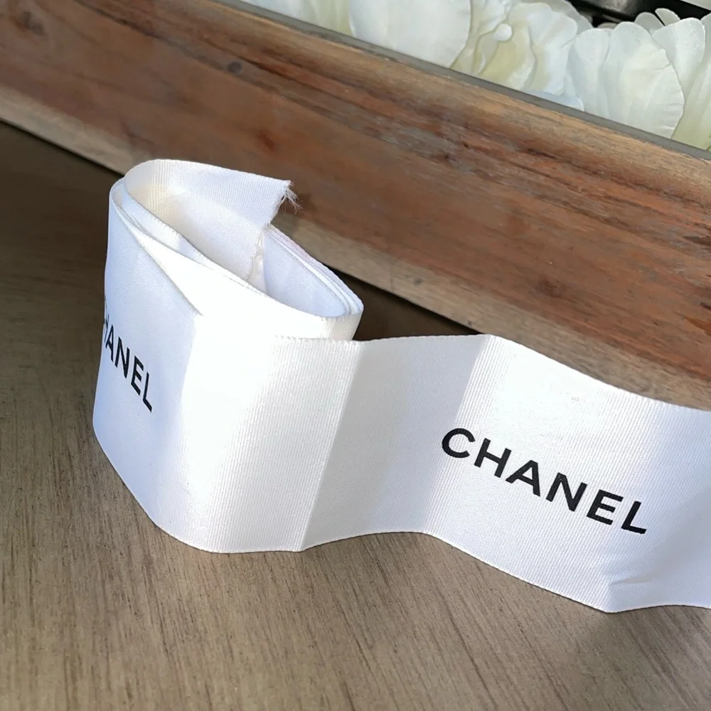 CHANEL CC RIBBON gift authentic